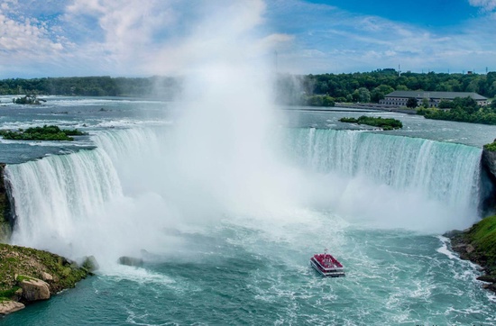 Toronto & Niagara Falls 3 Days Guided Tour